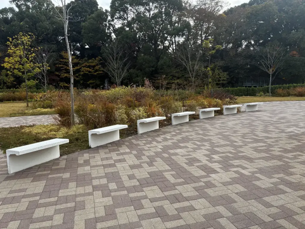 ワーナーブラザーズスタジオツアー前の庭園