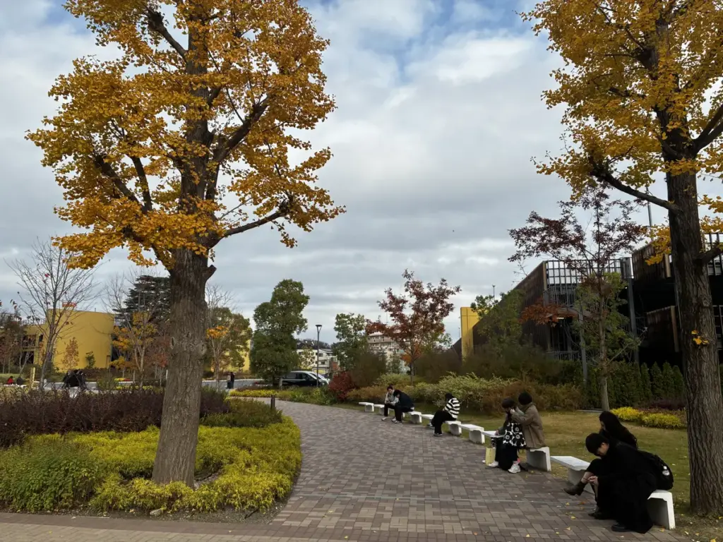 ワーナーブラザーズスタジオツアー前の庭園
