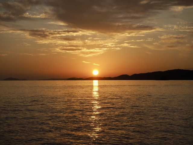 夕日