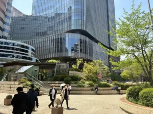 日比谷ステップ広場全景