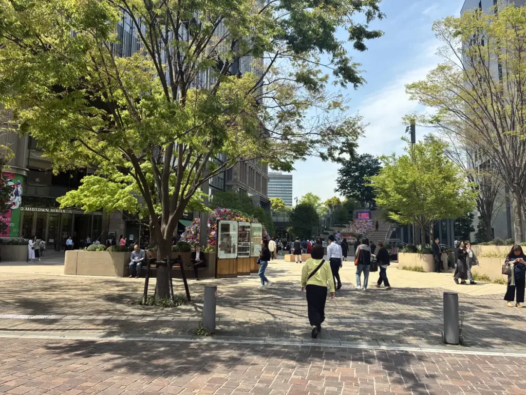 東京ミッドタウン日比谷前の広場