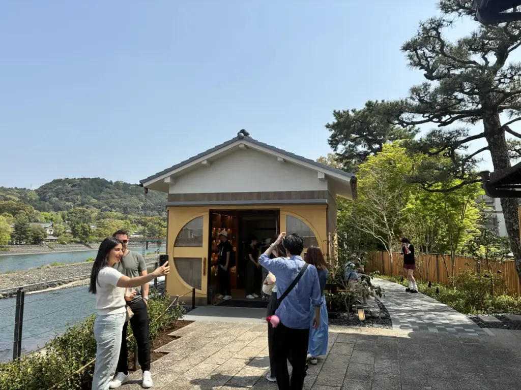 中村藤吉平等院店の銘茶売場