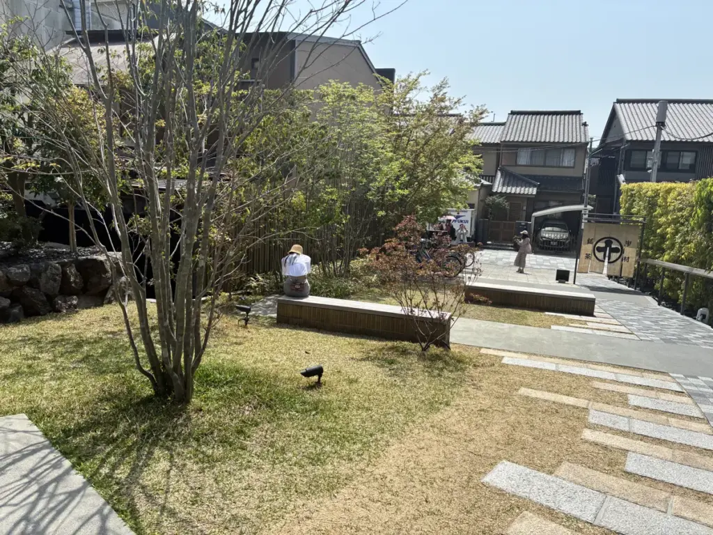 中村藤吉平等院店入口からの小道