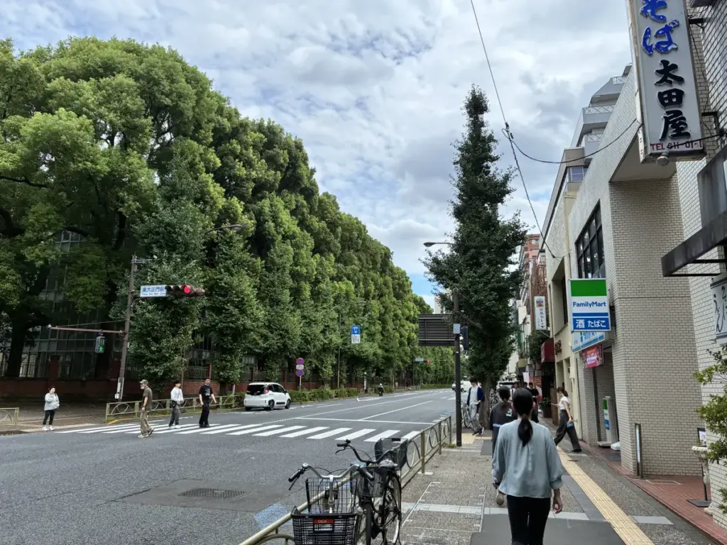 本郷通り(国道17号線)に合流